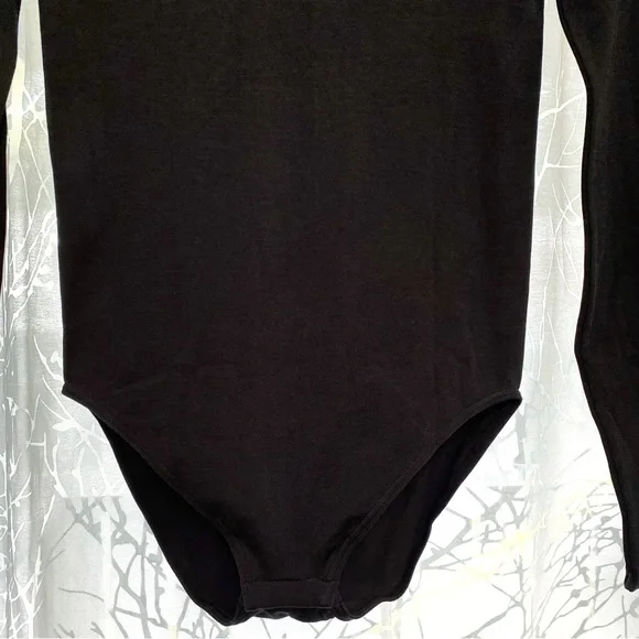 WOLFORD BLACK BERLIN ROUND NECK LONG SLEEVE BODYSUIT